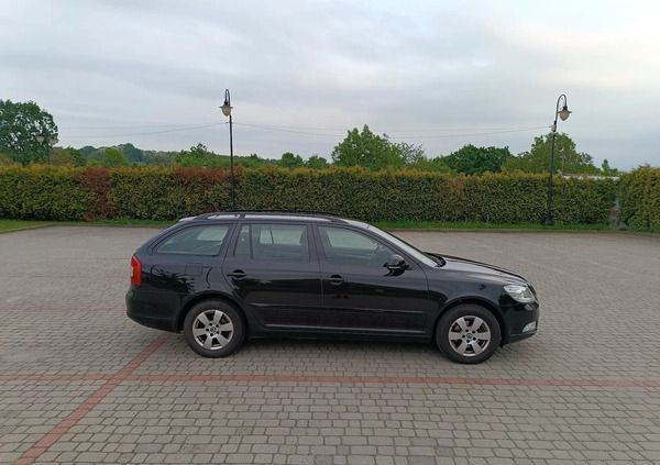 Skoda Octavia cena 24900 przebieg: 243700, rok produkcji 2011 z Pisz małe 154
